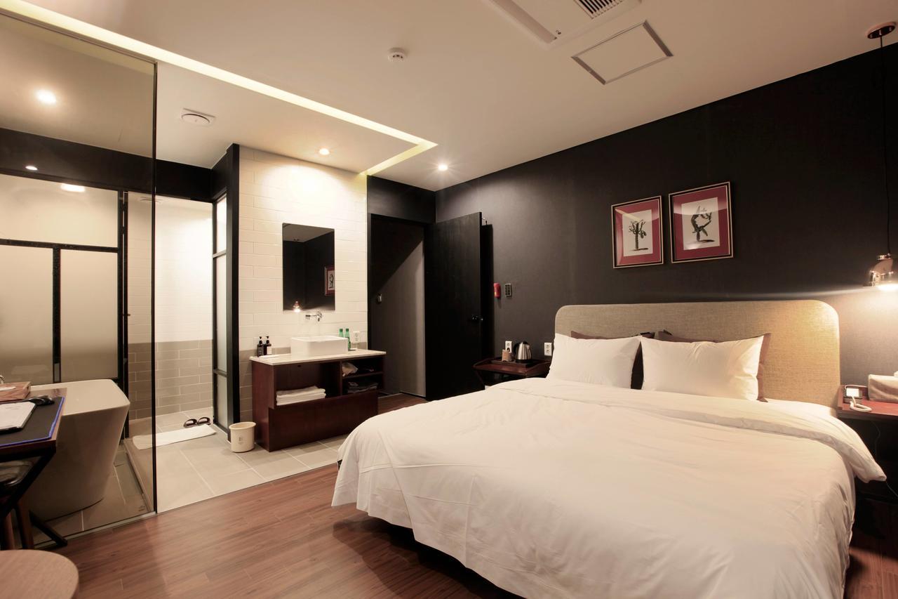 Brown-Dot Hotel Gupo Пусан Экстерьер фото